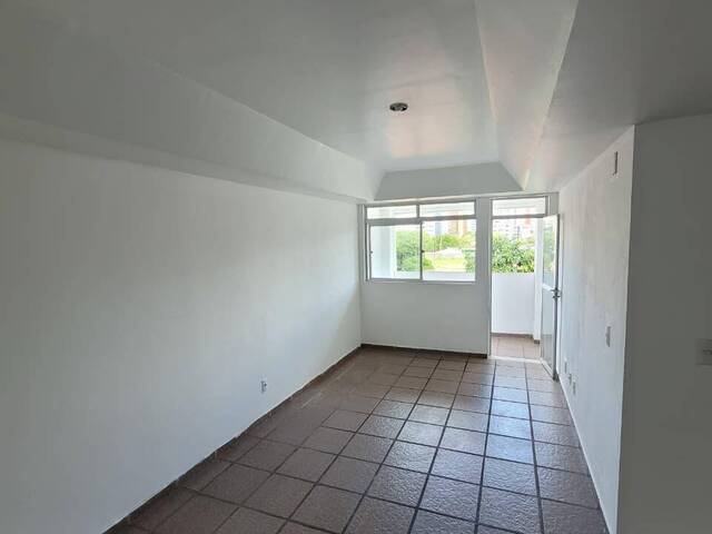 #121 - Apartamento para Venda em João Pessoa - PB