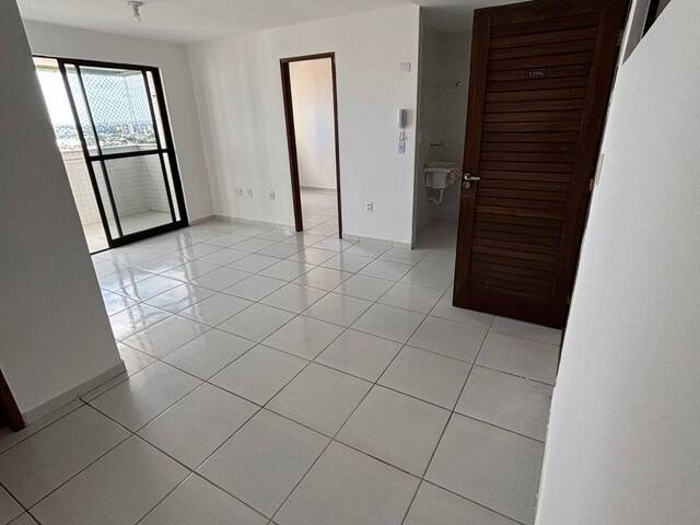 #126 - Apartamento para Venda em João Pessoa - PB